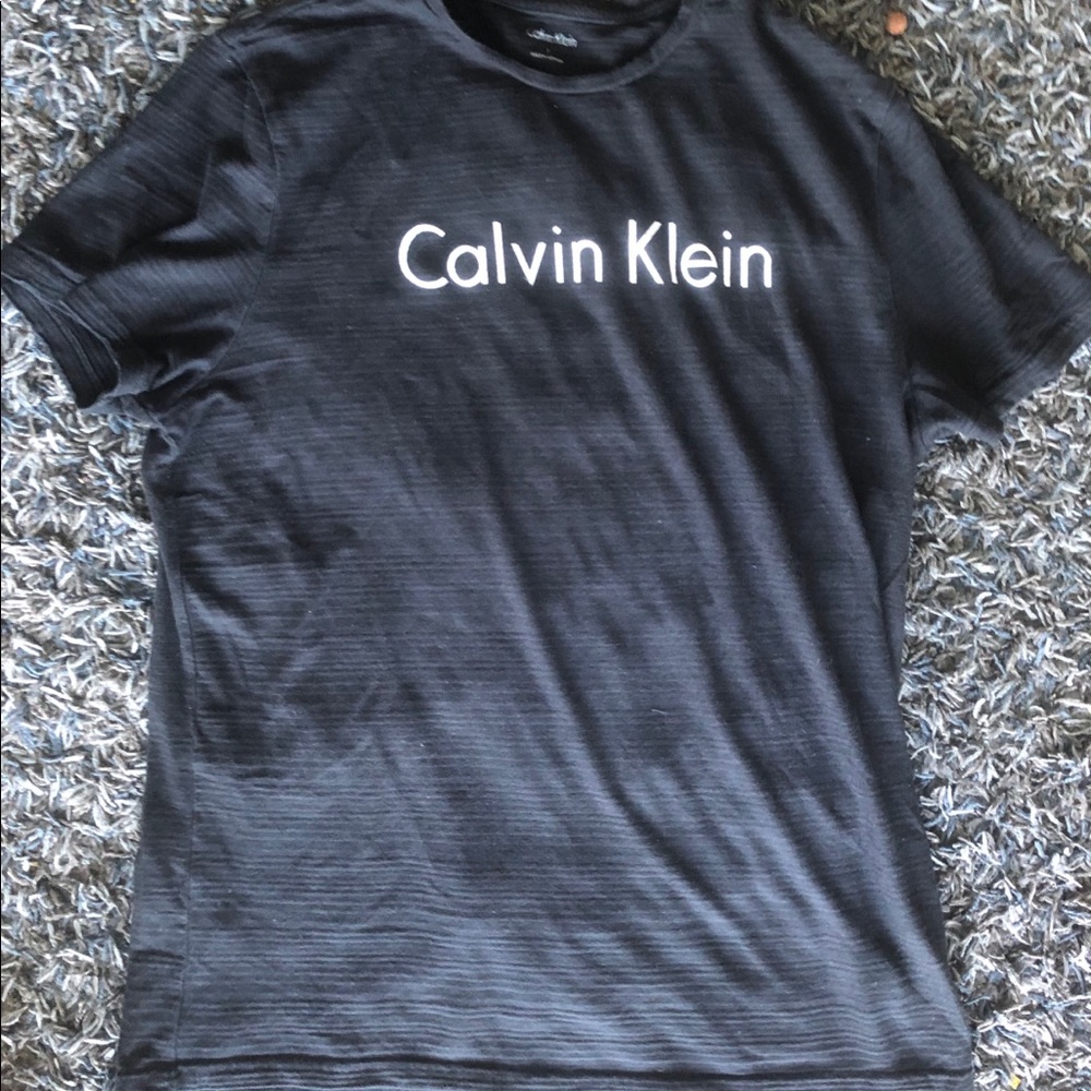 Calvin Klein T shirt